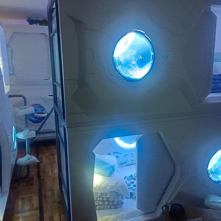 Panda Victor Space Capsule Hostel-Neo Nomad Bělehrad Exteriér fotografie