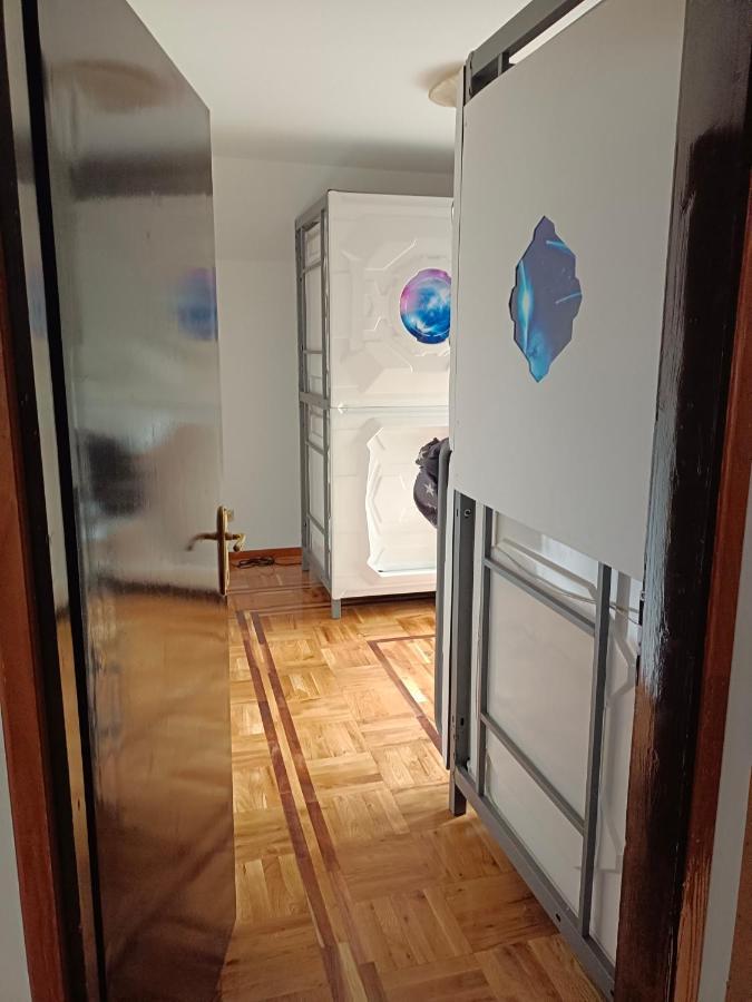 Panda Victor Space Capsule Hostel-Neo Nomad Bělehrad Exteriér fotografie